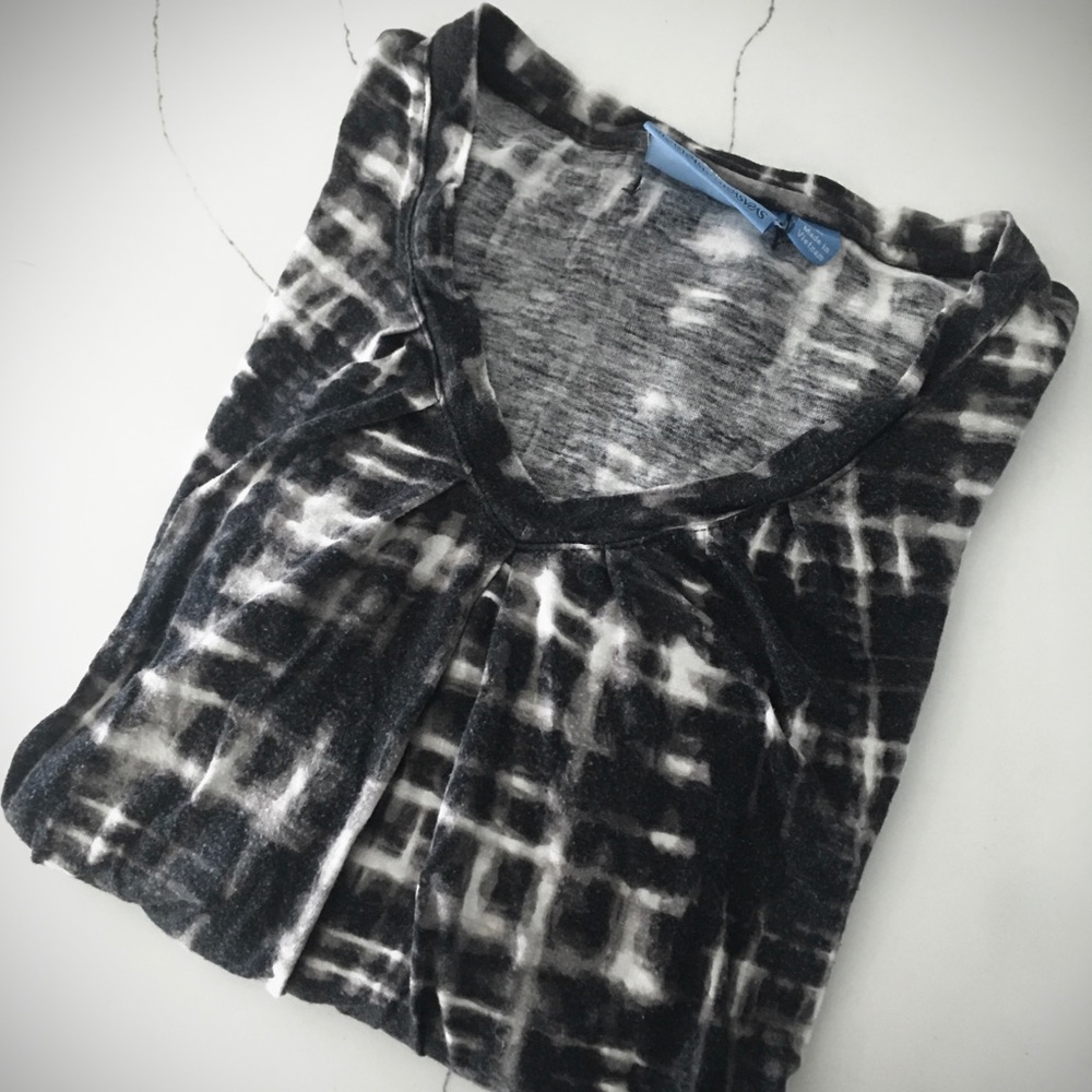 Super soft Vera Wang long sleeve top